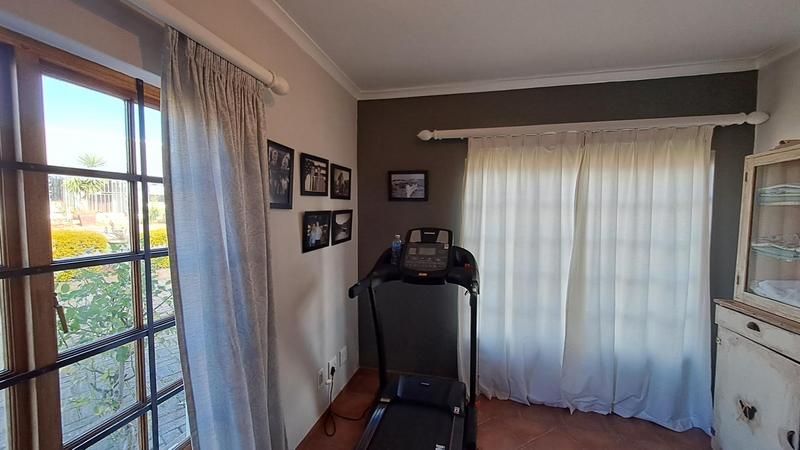 4 Bedroom Property for Sale in Albertinia Western Cape